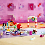 LEGO 41420 Friends Adventskalender 2020, Weihnachten Mini Bauset mit Emma, Elfen und Santa Workshop