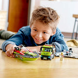 LEGO 60254 Rennboot-Transporter City LKW-Spielzeug mit Anhänger und Schnellboot, schwimmendes Badespielzeug für Kinder von 5 bis 7 Jahren